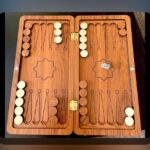 آشنایی ساده و جامع با آموزش بازی تخته نرد برای تازه‌کاران سایت شرط بندی